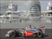 Superb Hamilton storms to pole  
