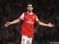 Barcelona say they will fight to sign Arsenal's Cesc Fabregas